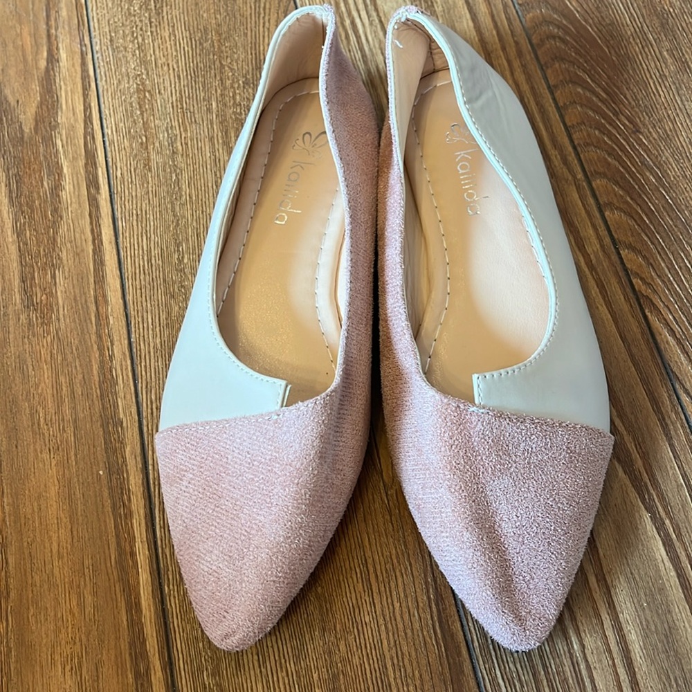 Women’s shoes flats